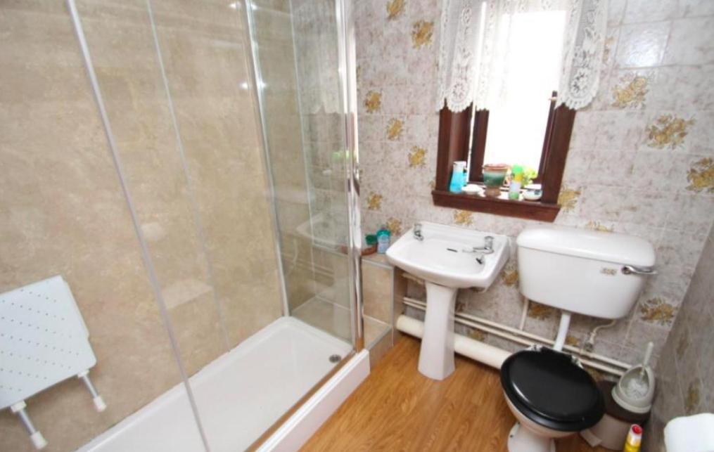 Guest House Private Room Near Glasgow City Centre Buitenkant foto